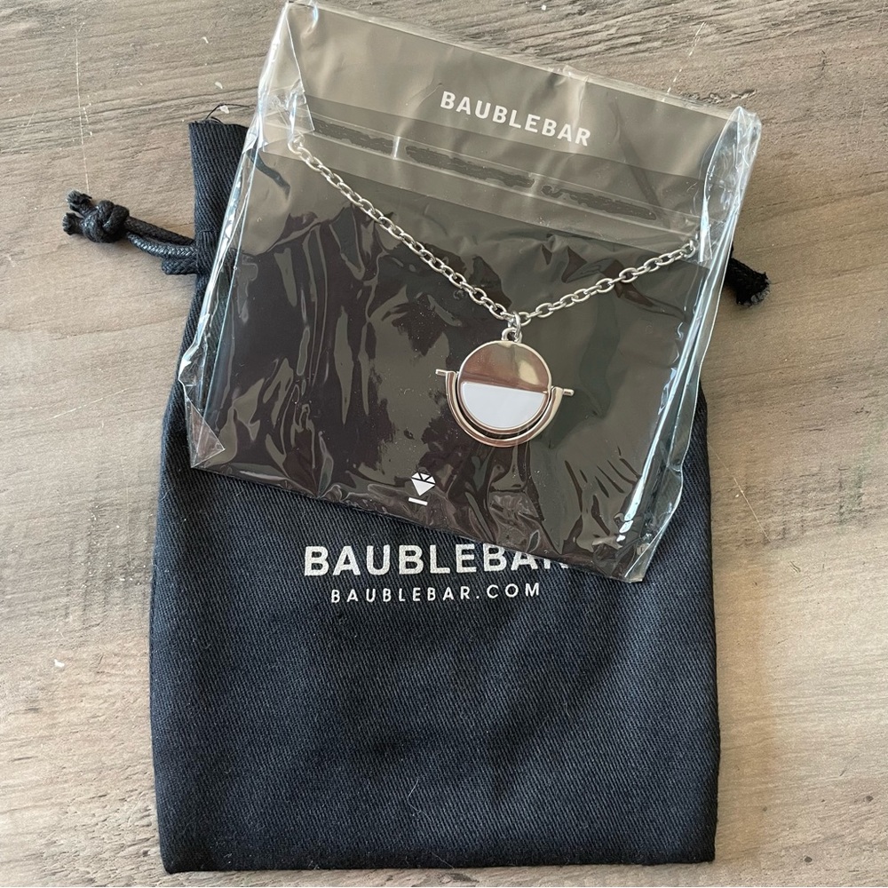 NWT BaubleBar snowfall pendent